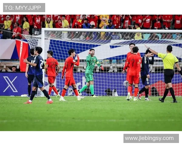 某足球明星因吸毒丑闻被曝光引发广泛关注与讨论