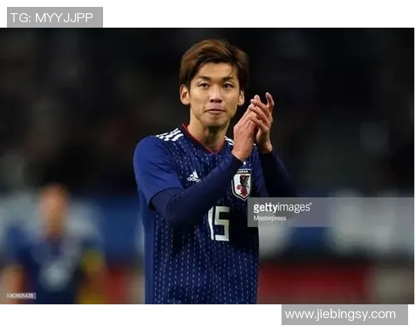 日本足球明星黑田的传奇故事与成就揭秘